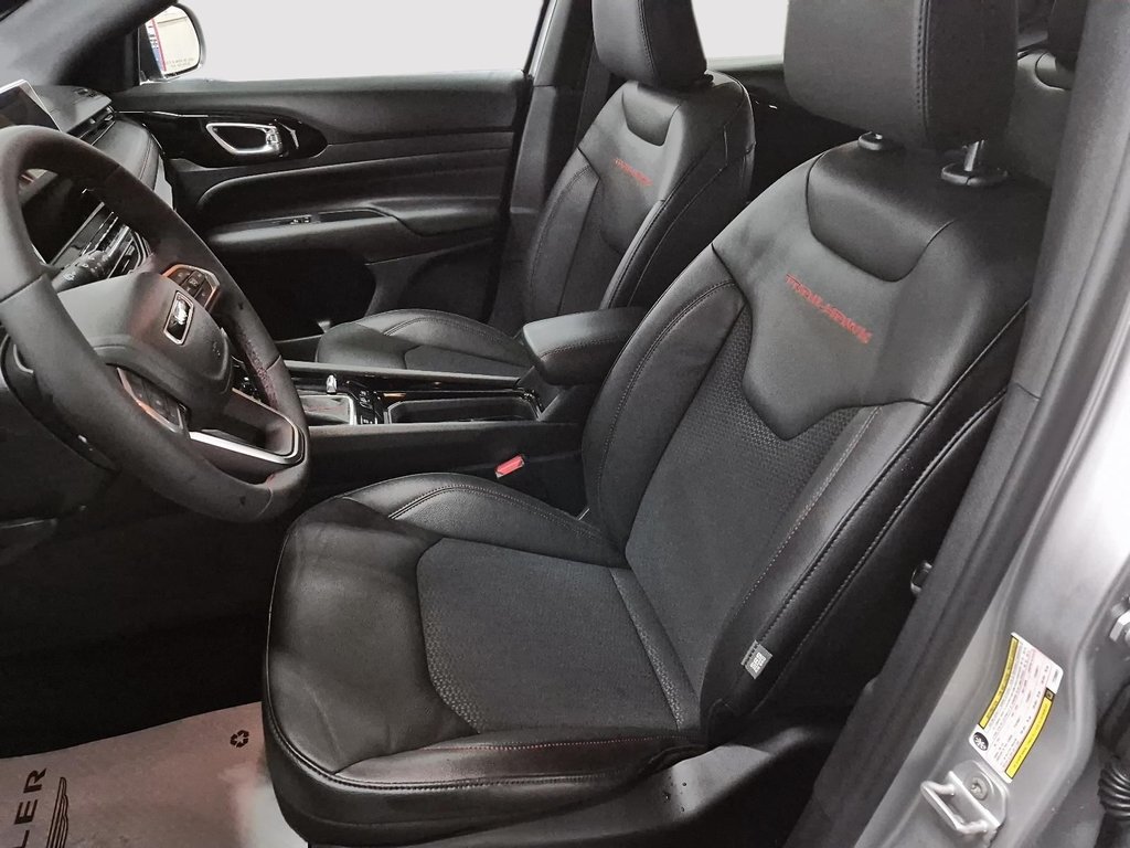 2026 Jeep Compass TRAILHAWK in Sherbrooke, Quebec - 16 - w1024h768px
