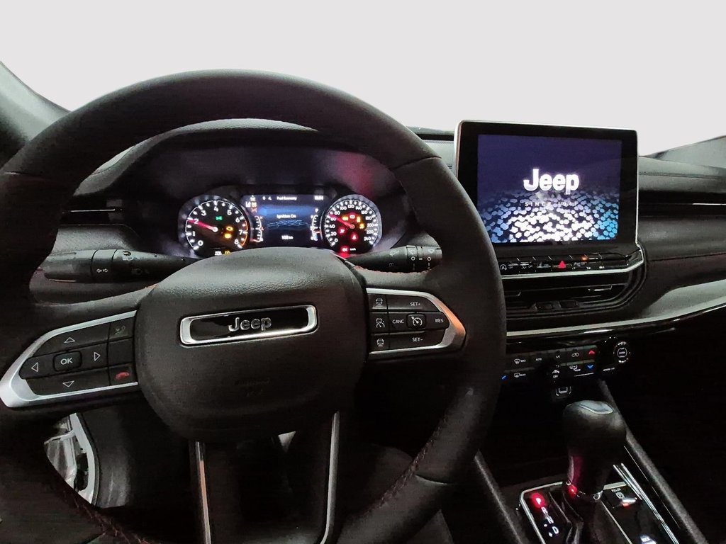 2026 Jeep Compass TRAILHAWK in Sherbrooke, Quebec - 18 - w1024h768px