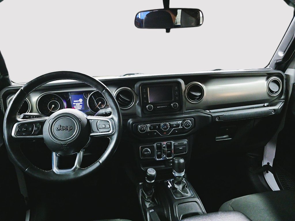 2020 Jeep Gladiator SPORT S // JEEP // GLADIATOR in Sherbrooke, Quebec - 10 - w1024h768px