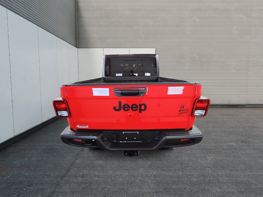 Jeep Gladiator WILLYS 2025 à Sherbrooke, Québec - 3 - w1024h768px