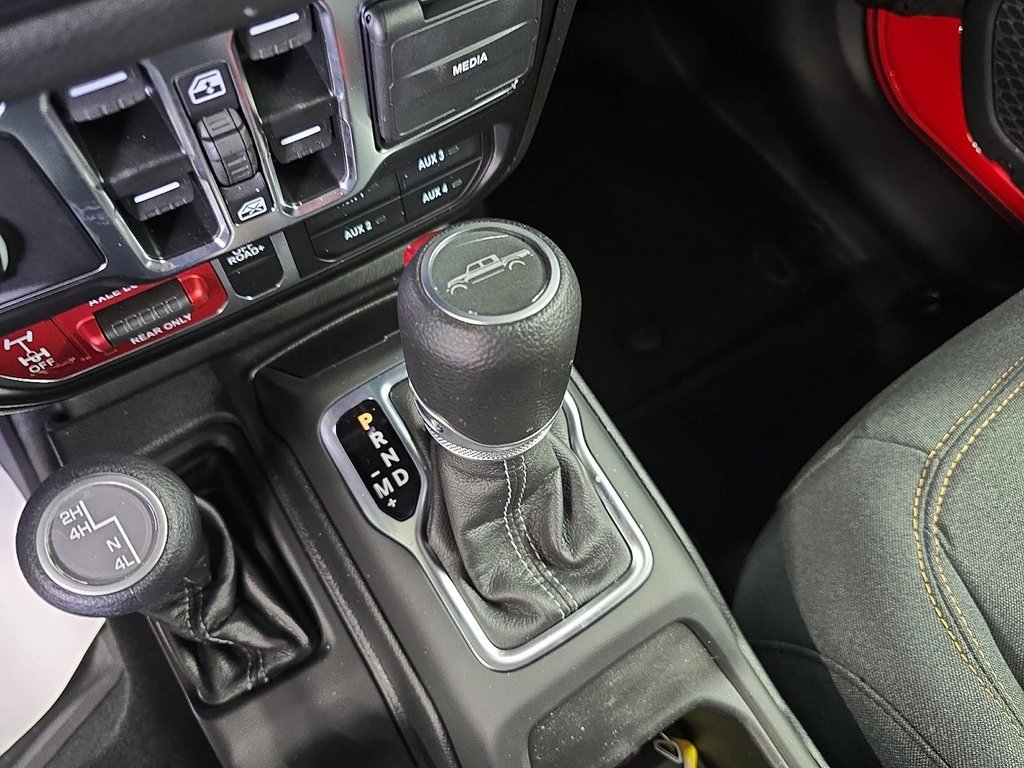 Jeep Gladiator WILLYS 2025 à Sherbrooke, Québec - 14 - w1024h768px