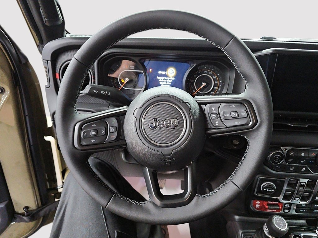 2026 Jeep Gladiator RUBICON in St-Jean-Sur-Richelieu, Quebec - 12 - w1024h768px