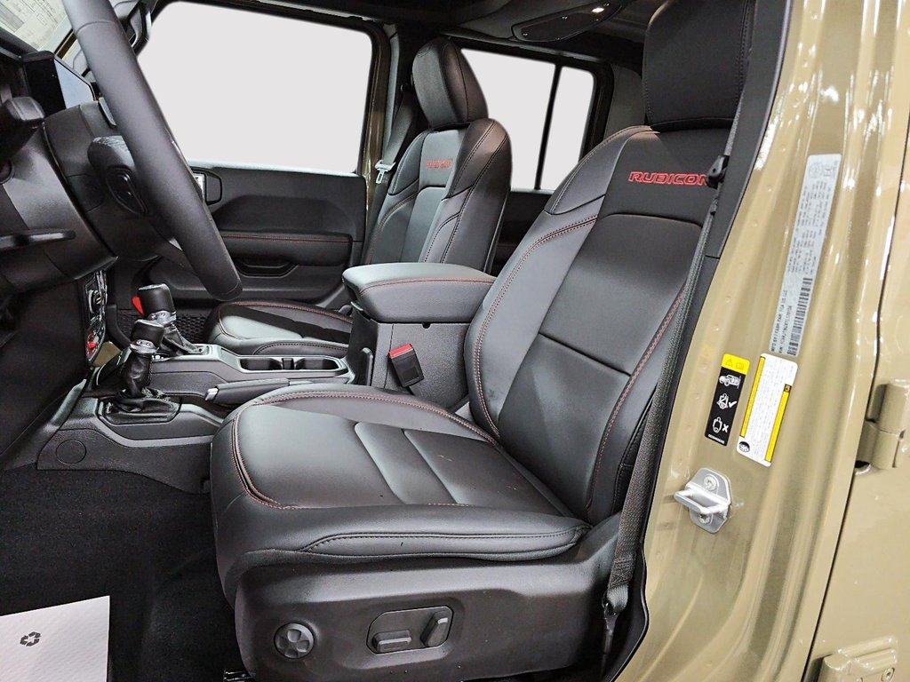 2026 Jeep Gladiator RUBICON in St-Jean-Sur-Richelieu, Quebec - 9 - w1024h768px