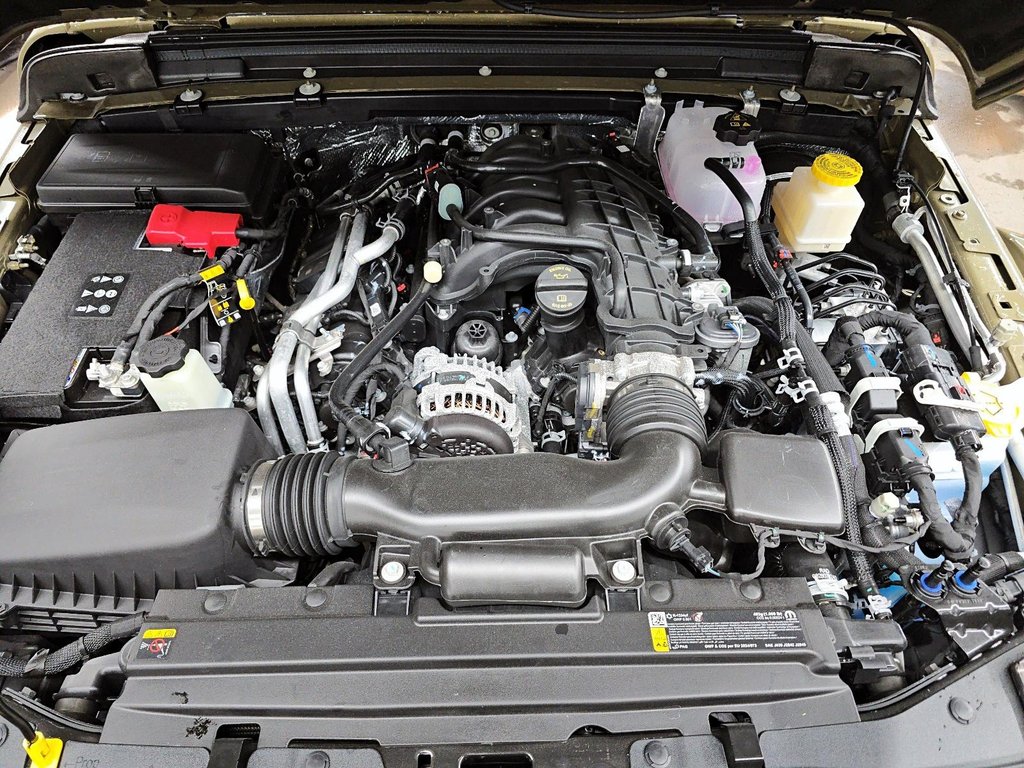 2026 Jeep Gladiator RUBICON in St-Jean-Sur-Richelieu, Quebec - 8 - w1024h768px