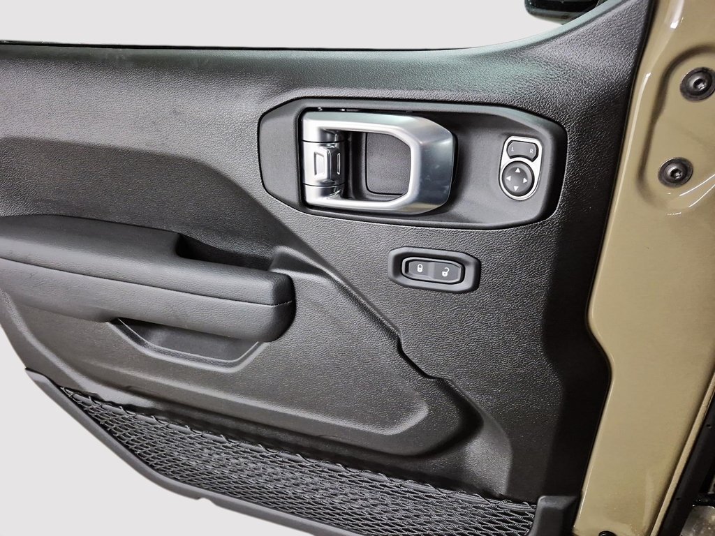 Jeep Gladiator RUBICON 2026 à Sherbrooke, Québec - 10 - w1024h768px