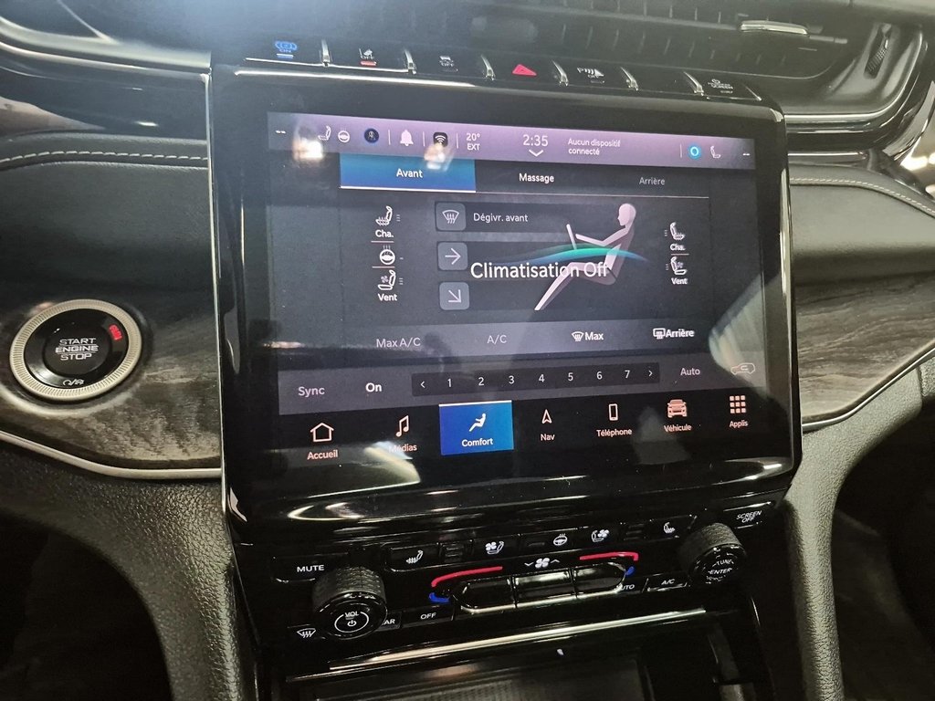 2023 Jeep Grand Cherokee 4xe OVERLAND 4XE // ENSEMBLE LUXE in Sherbrooke, Quebec - 19 - w1024h768px