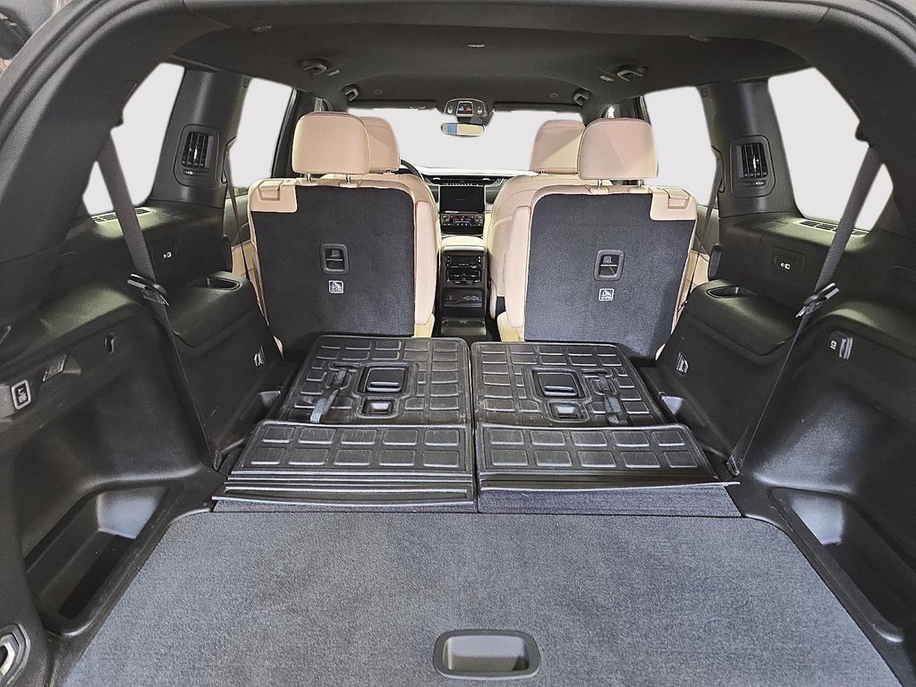 2024 Jeep Grand Cherokee L LIMITED // ALLURE NOIR // PLAN OR 5 ANS 100 000 KM in Sherbrooke, Quebec - 6 - w1024h768px