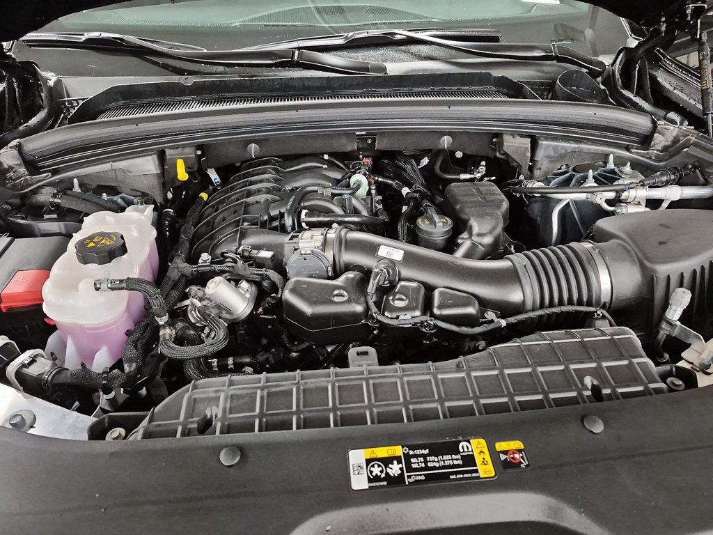 2025 Jeep Grand Cherokee L ALTITUDE in St-Jean-Sur-Richelieu, Quebec - 8 - w1024h768px