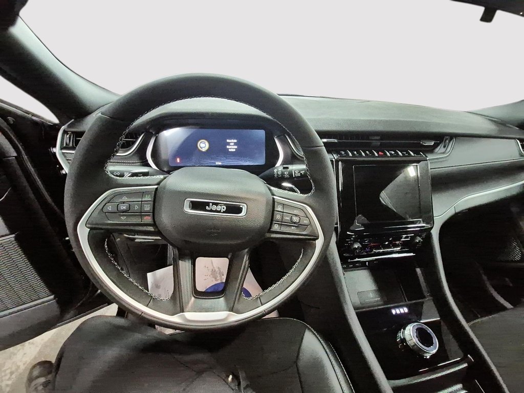 2025 Jeep Grand Cherokee L ALTITUDE in St-Jean-Sur-Richelieu, Quebec - 10 - w1024h768px