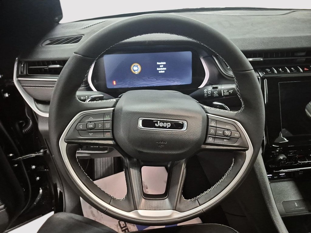 2025 Jeep Grand Cherokee L ALTITUDE in St-Jean-Sur-Richelieu, Quebec - 12 - w1024h768px
