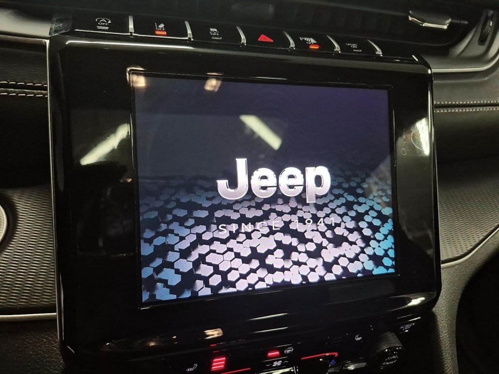 2025 Jeep Grand Cherokee L ALTITUDE in St-Jean-Sur-Richelieu, Quebec - 19 - w1024h768px