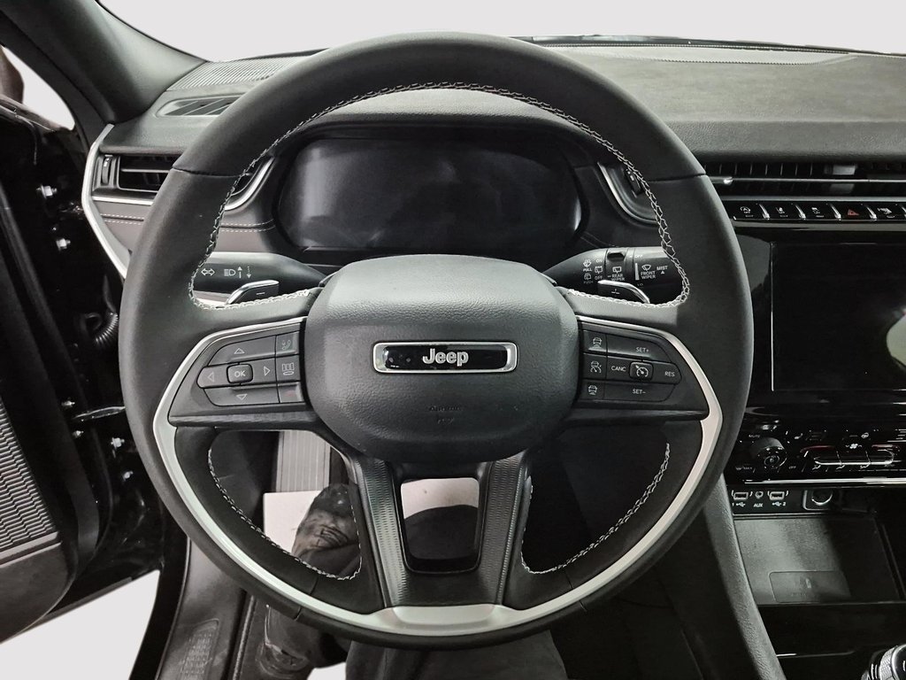 Jeep Grand Cherokee L ALTITUDE 2025 à Sherbrooke, Québec - 12 - w1024h768px