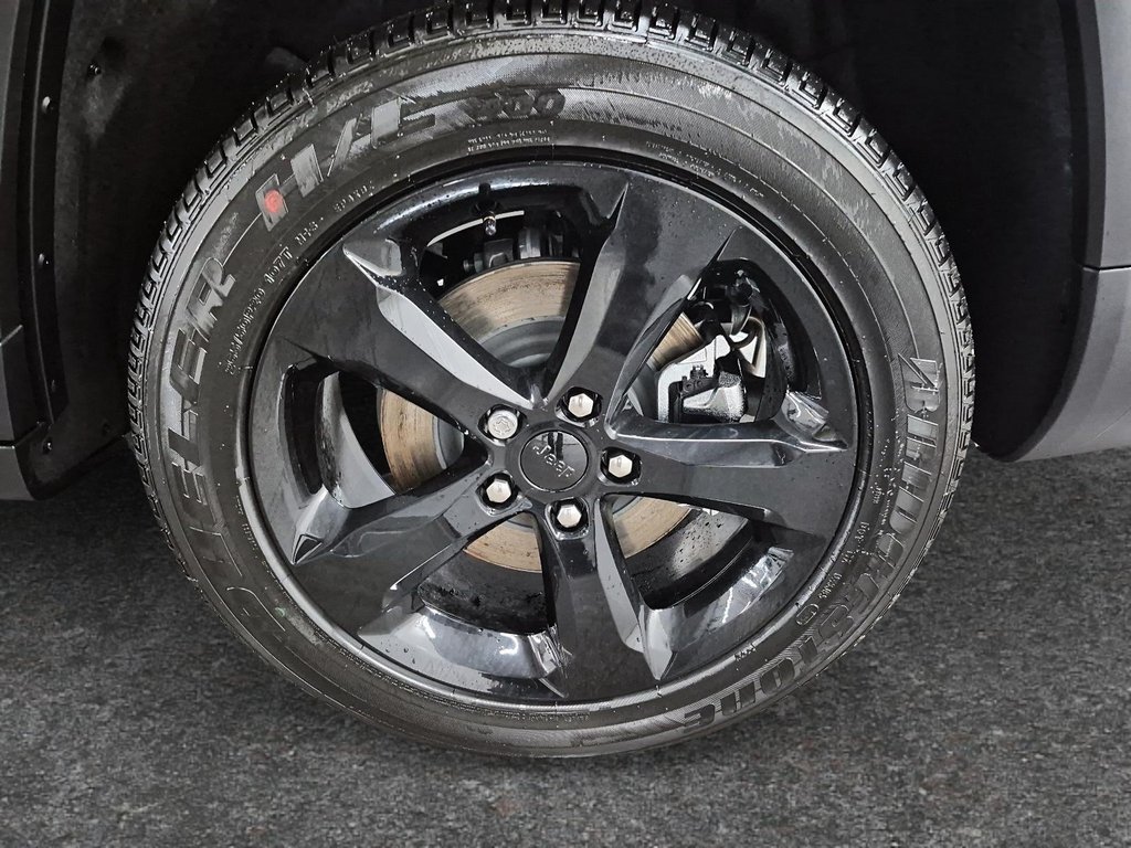 Jeep Grand Cherokee L ALTITUDE 2025 à Sherbrooke, Québec - 7 - w1024h768px