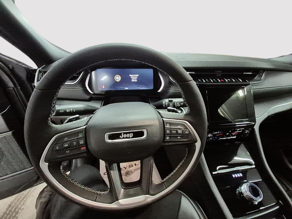 Jeep Grand Cherokee L ALTITUDE 2025 à Sherbrooke, Québec - 10 - w1024h768px