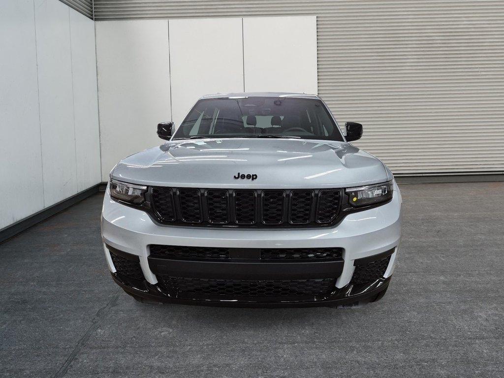 Jeep Grand Cherokee L ALTITUDE 2025 à Sherbrooke, Québec - 2 - w1024h768px