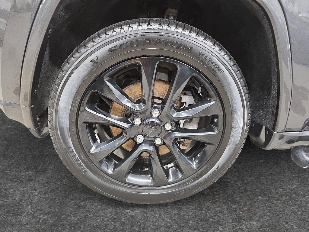 Jeep Grand Cherokee GRAND CHEROKEE // ALTITUDE // JEEP 2021 à Sherbrooke, Québec - 7 - w1024h768px