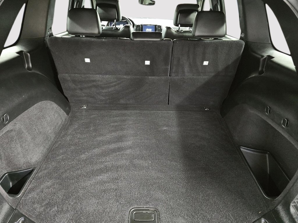 Jeep Grand Cherokee GRAND CHEROKEE // ALTITUDE // JEEP 2021 à Sherbrooke, Québec - 6 - w1024h768px