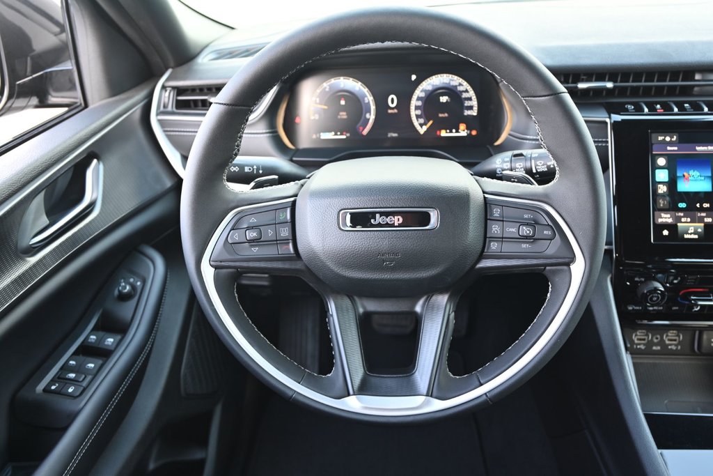 Grand Cherokee ALTITUDE 2024 à Sherbrooke, Québec - 12 - w1024h768px