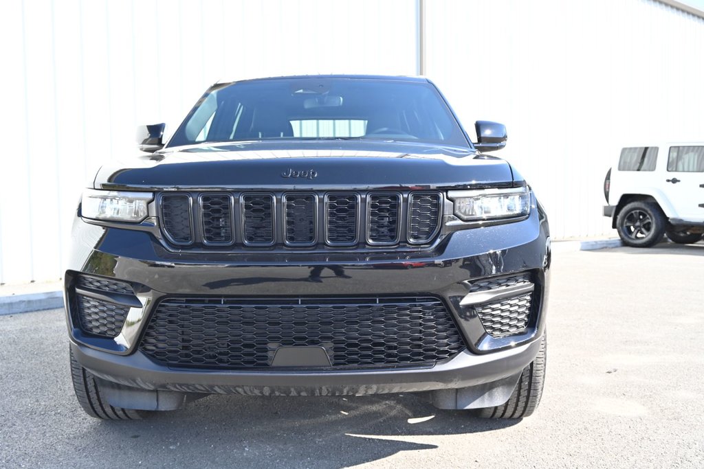 Grand Cherokee ALTITUDE 2024 à Sherbrooke, Québec - 2 - w1024h768px