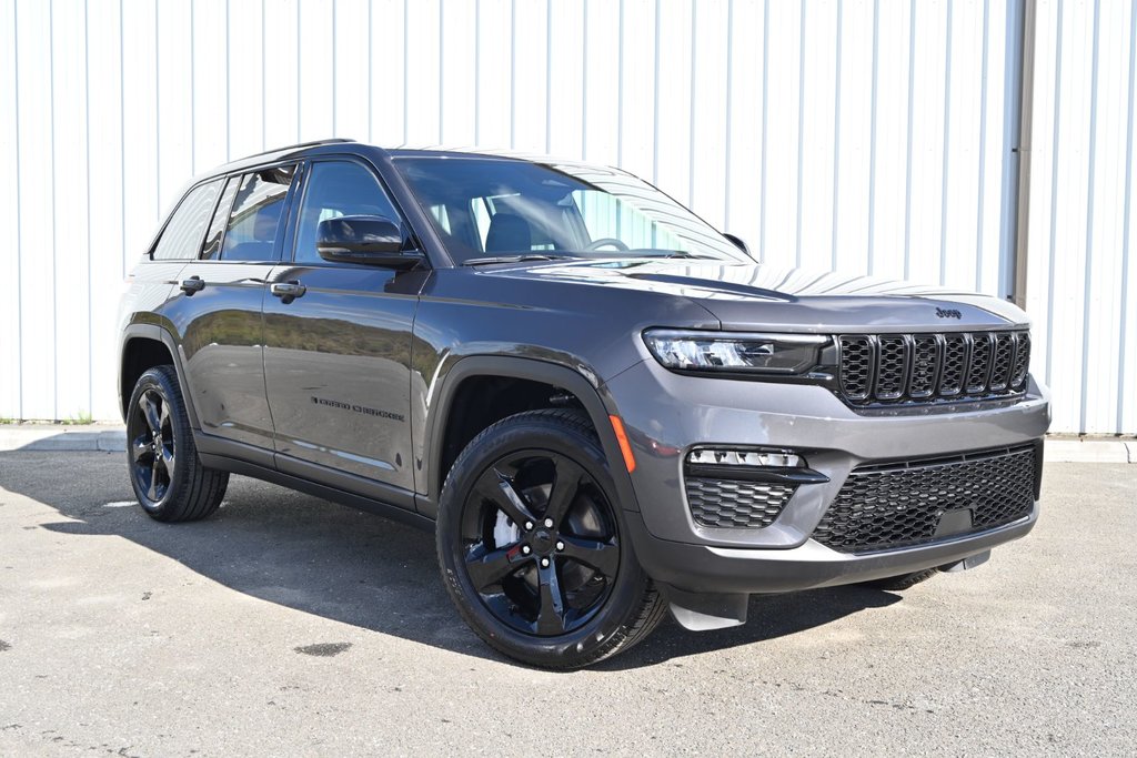 Grand Cherokee LIMITED 2024 à Sherbrooke, Québec - 3 - w1024h768px