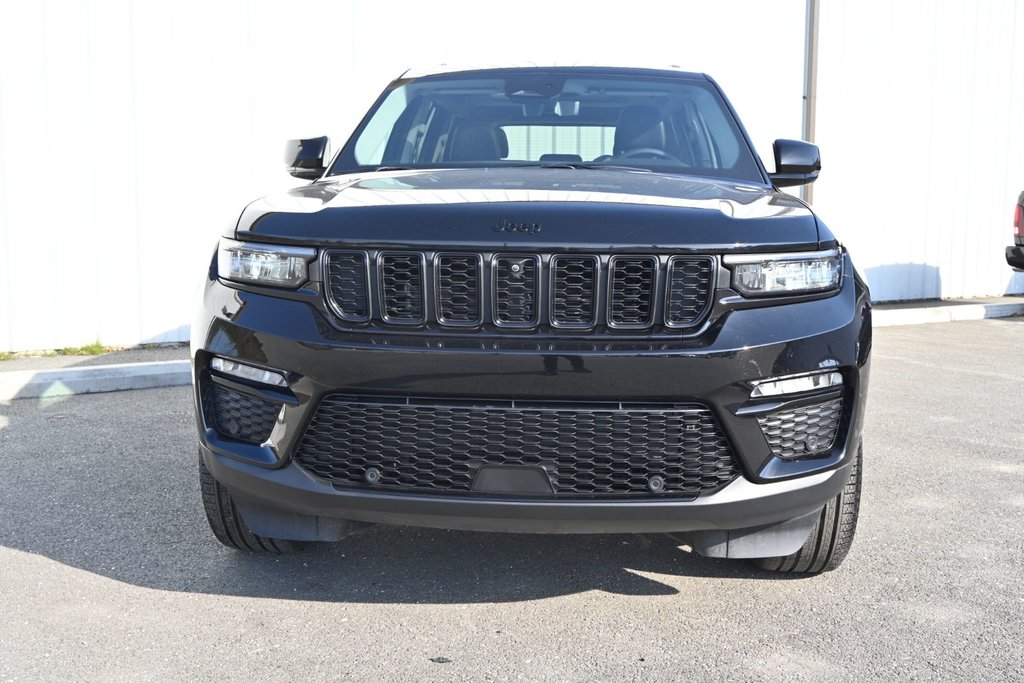 2024  Grand Cherokee LIMITED in Sherbrooke, Quebec - 4 - w1024h768px