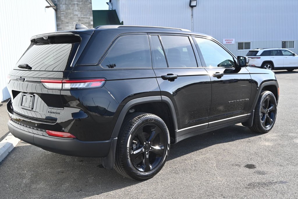 2024  Grand Cherokee LIMITED in Sherbrooke, Quebec - 3 - w1024h768px