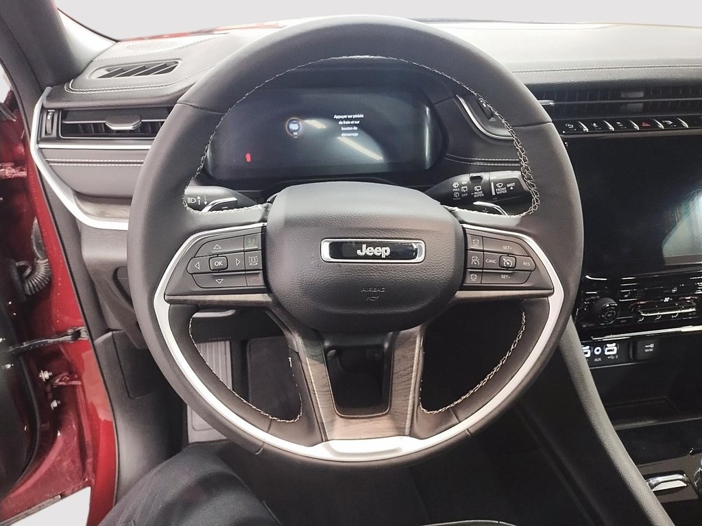 2024 Jeep Grand Cherokee LIMITED 4X4 // TOIT PANORAMIQUE in Sherbrooke, Quebec - 12 - w1024h768px