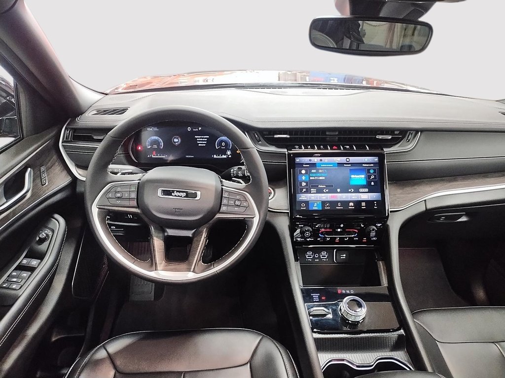 2024 Jeep Grand Cherokee LIMITED 4X4 // TOIT PANORAMIQUE in Sherbrooke, Quebec - 14 - w1024h768px
