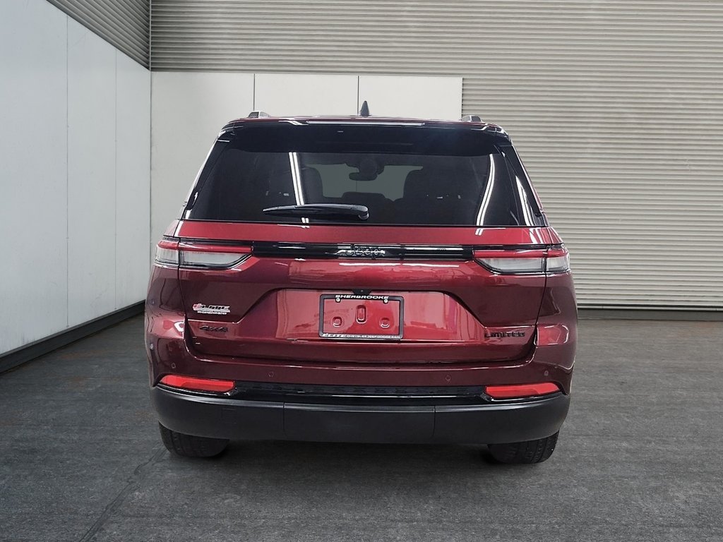2024 Jeep Grand Cherokee LIMITED 4X4 // TOIT PANORAMIQUE in Sherbrooke, Quebec - 3 - w1024h768px