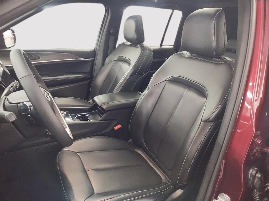 2024 Jeep Grand Cherokee LIMITED 4X4 // TOIT PANORAMIQUE in Sherbrooke, Quebec - 9 - w1024h768px