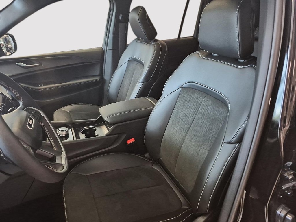 2025 Jeep Grand Cherokee LAREDO ALTITUDE in St-Jean-Sur-Richelieu, Quebec - 8 - w1024h768px