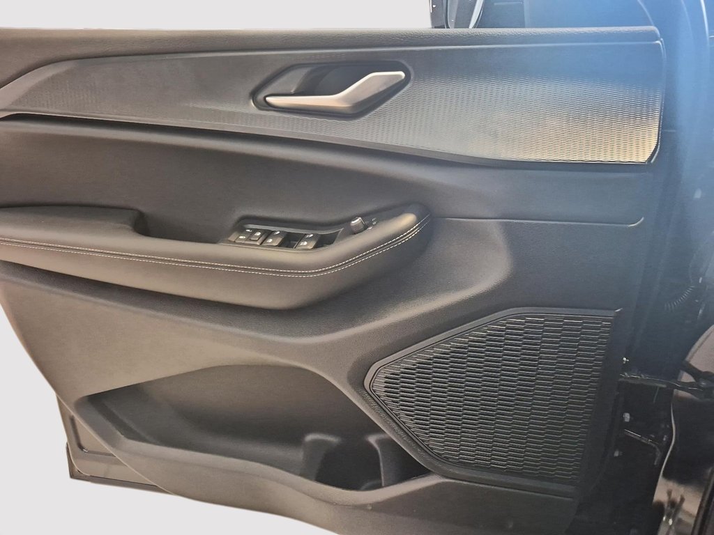 2025 Jeep Grand Cherokee LAREDO ALTITUDE in St-Jean-Sur-Richelieu, Quebec - 10 - w1024h768px