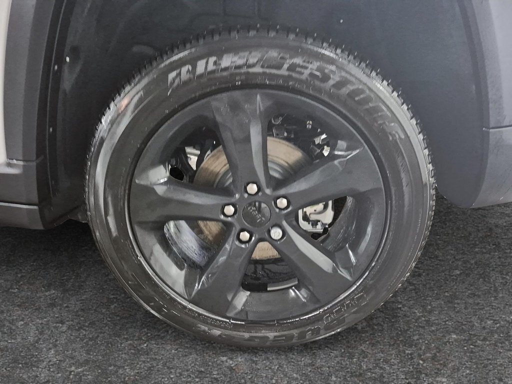 2025 Jeep Grand Cherokee LAREDO ALTITUDE in St-Jean-Sur-Richelieu, Quebec - 7 - w1024h768px