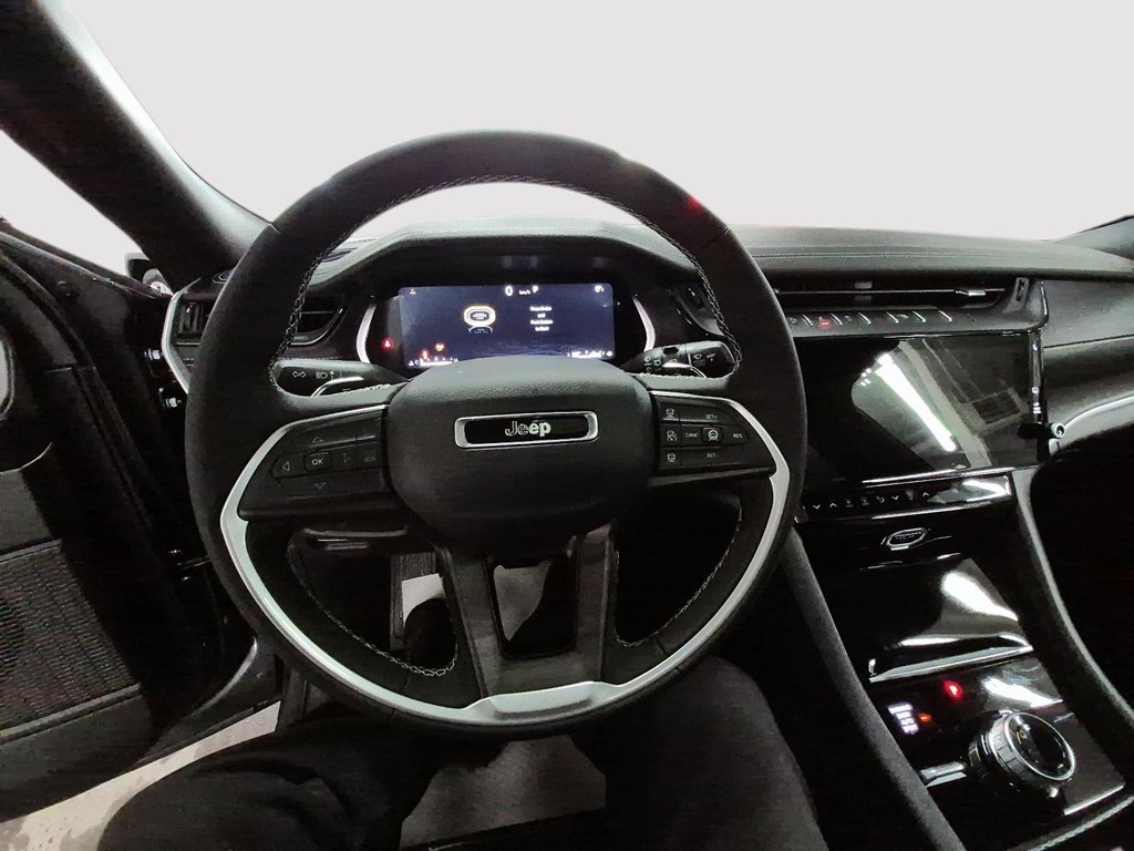 Jeep Grand Cherokee ALTITUDE 2026 à Sherbrooke, Québec - 11 - w1024h768px