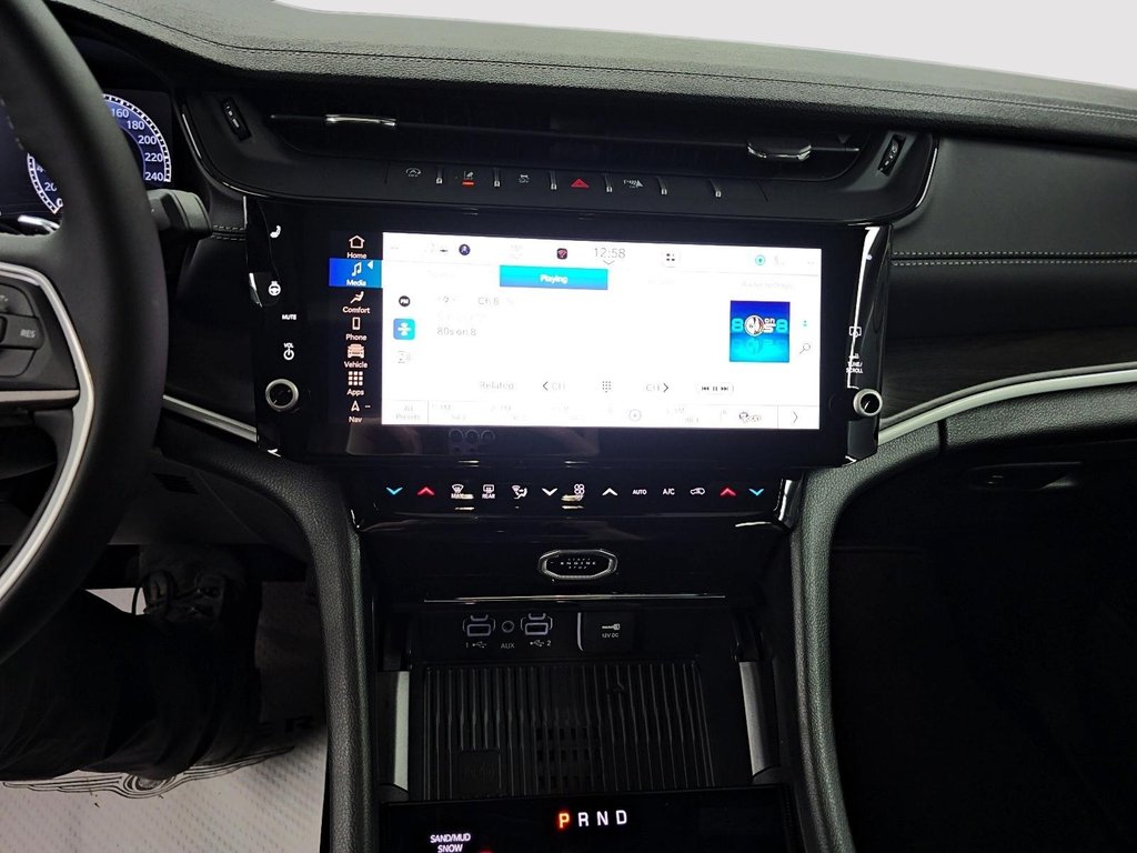 2026 Jeep Grand Cherokee ALTITUDE in Sherbrooke, Quebec - 19 - w1024h768px