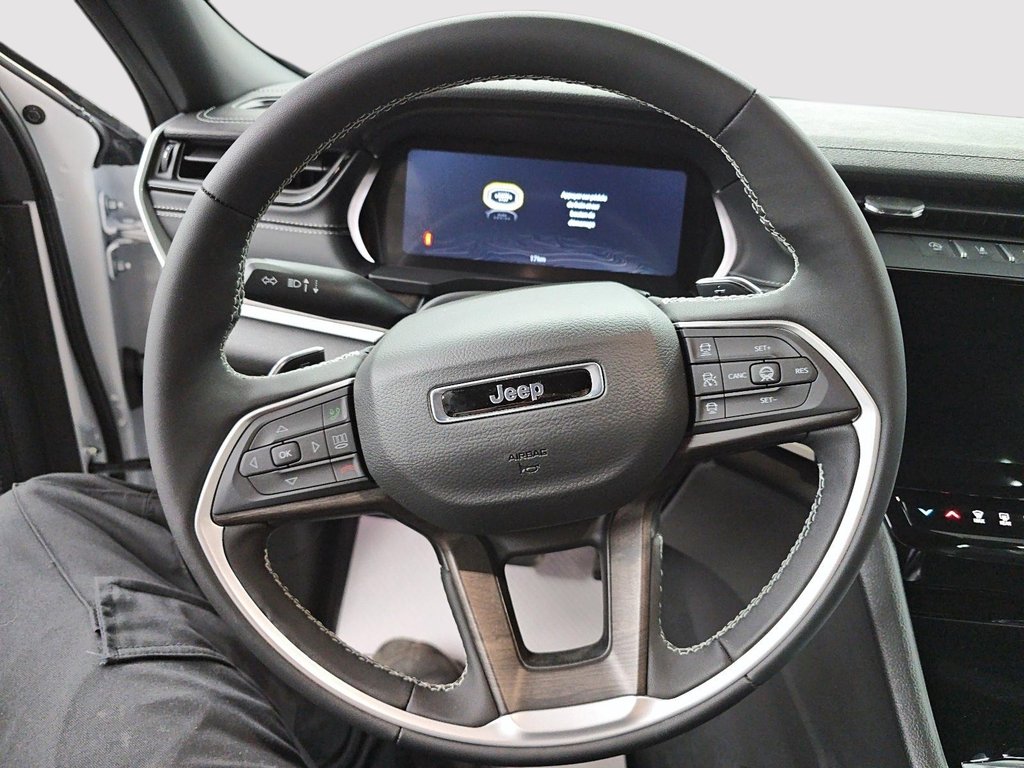 2026 Jeep Grand Cherokee ALTITUDE in St-Jean-Sur-Richelieu, Quebec - 12 - w1024h768px