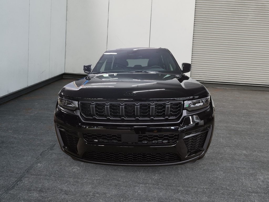 Jeep Grand Cherokee ALTITUDE 2026 à St-Jean-Sur-Richelieu, Québec - 2 - w1024h768px