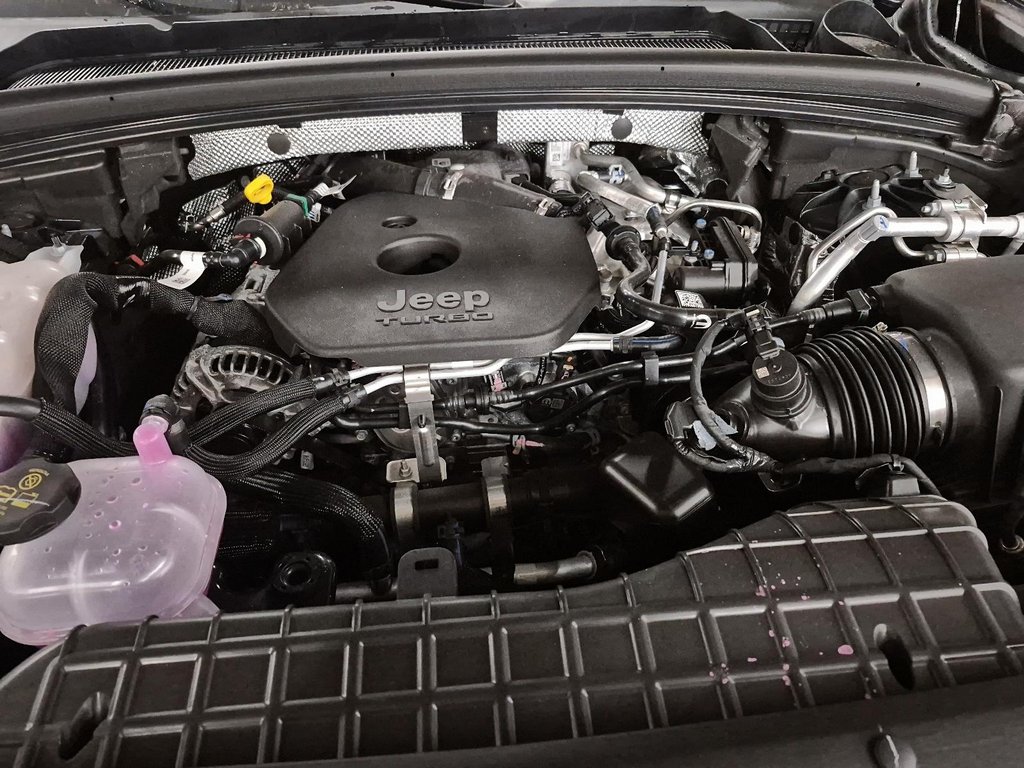 Jeep Grand Cherokee ALTITUDE 2026 à St-Jean-Sur-Richelieu, Québec - 8 - w1024h768px