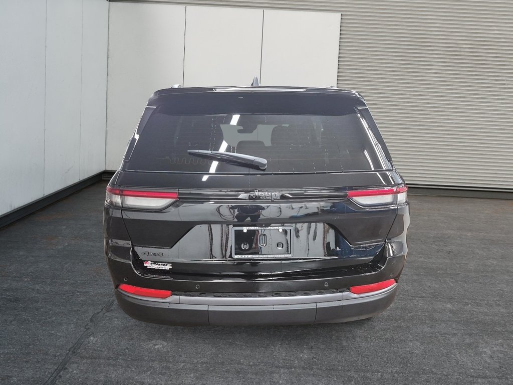 Jeep Grand Cherokee ALTITUDE 2026 à St-Jean-Sur-Richelieu, Québec - 3 - w1024h768px