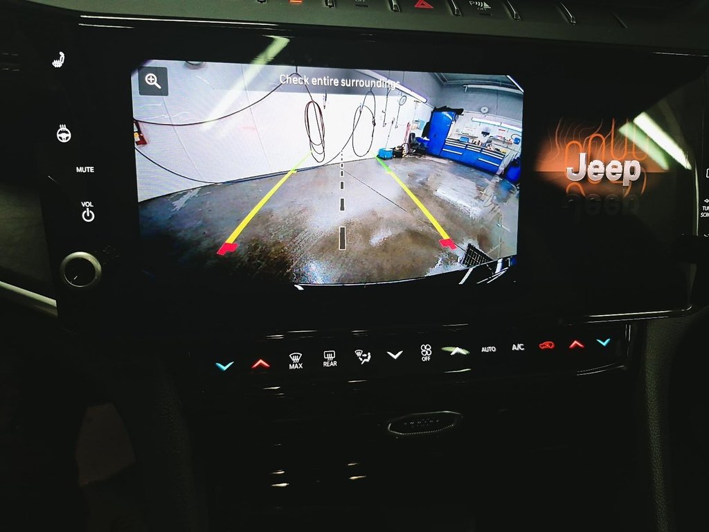 Jeep Grand Cherokee ALTITUDE 2026 à St-Jean-Sur-Richelieu, Québec - 18 - w1024h768px