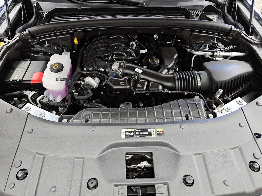 2026 Jeep Grand Cherokee LAREDO in Sherbrooke, Quebec - 8 - w1024h768px