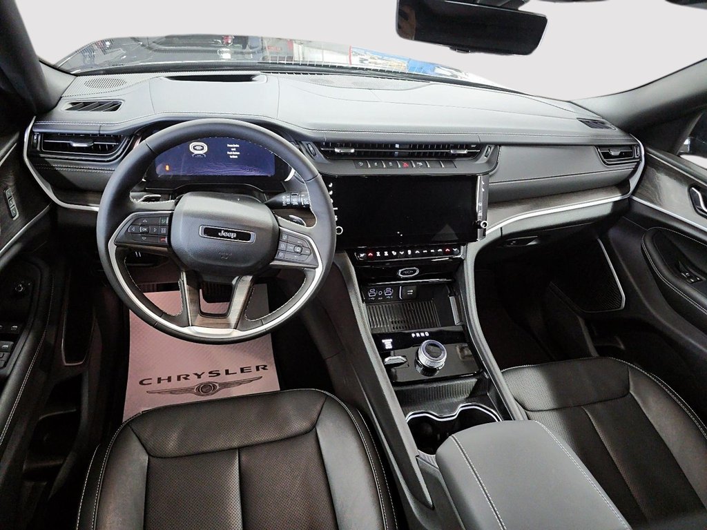 2026 Jeep Grand Cherokee LIMITED RESERVE in Sherbrooke, Quebec - 10 - w1024h768px