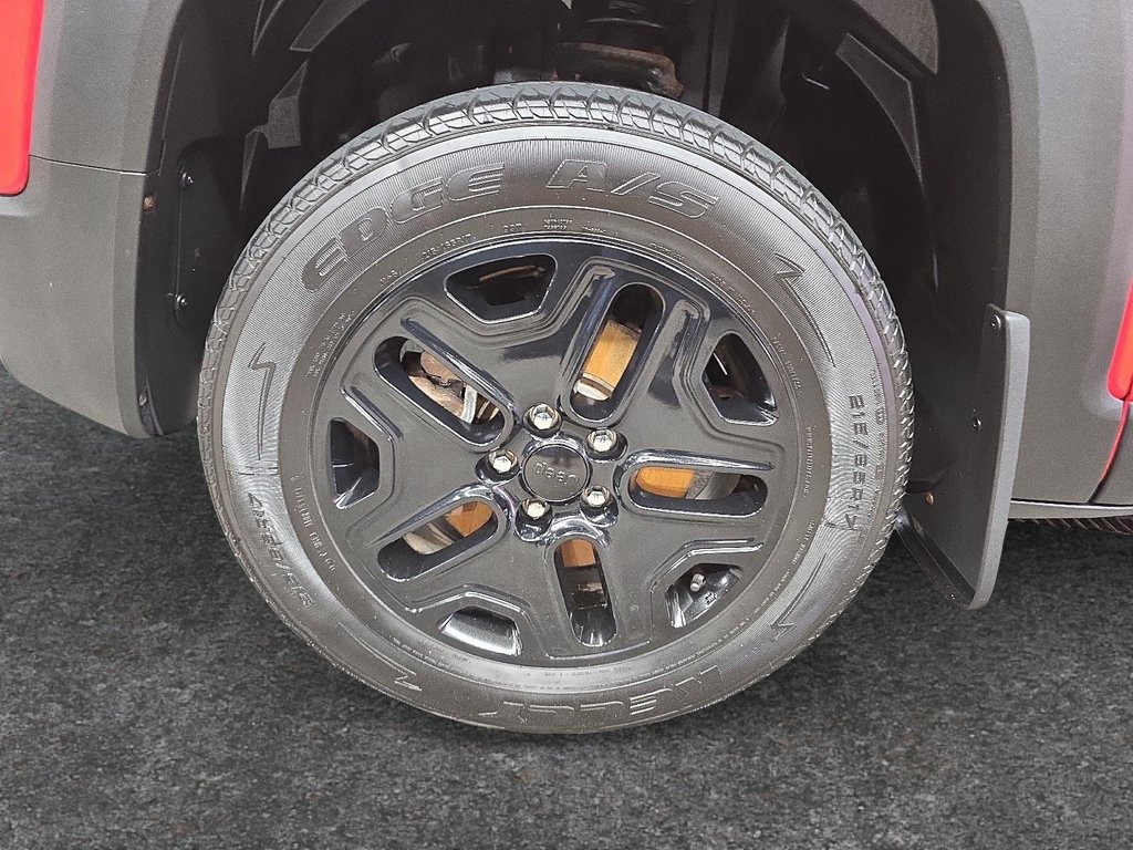 Jeep Renegade TRAILHAWK 4X4 // TOIT PANORAMIQUE 2018 à Sherbrooke, Québec - 7 - w1024h768px