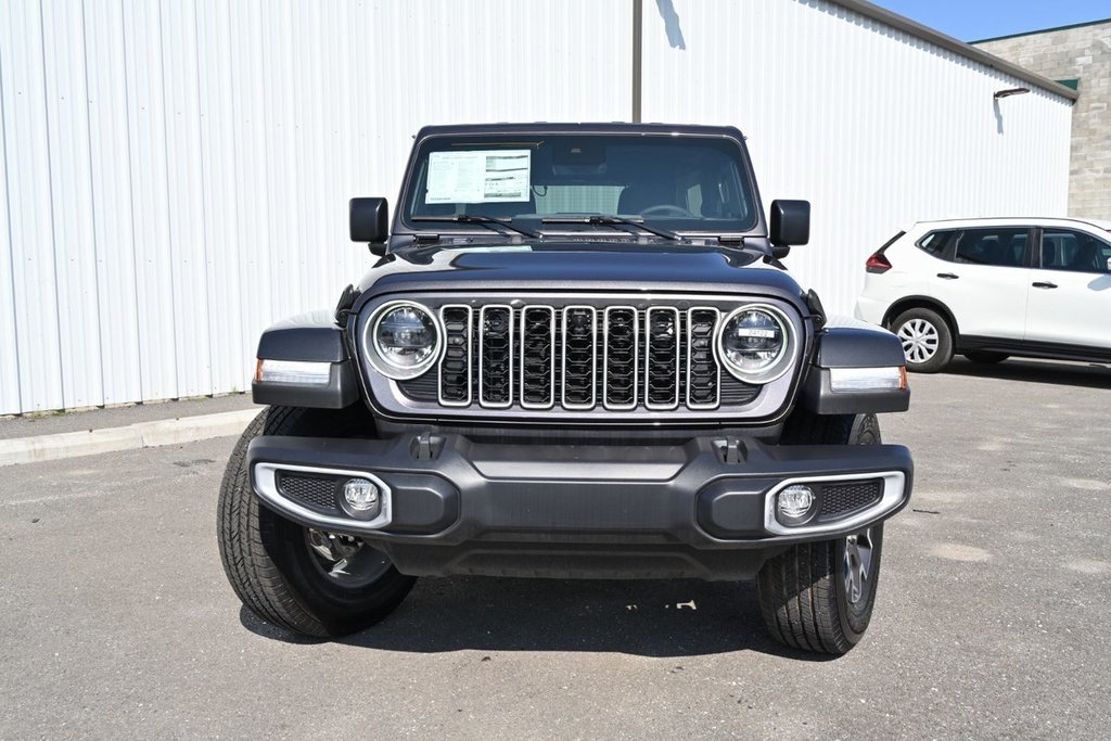 WRANGLER 4-Door SAHARA 2024 à St-Jean-Sur-Richelieu, Québec - 2 - w1024h768px