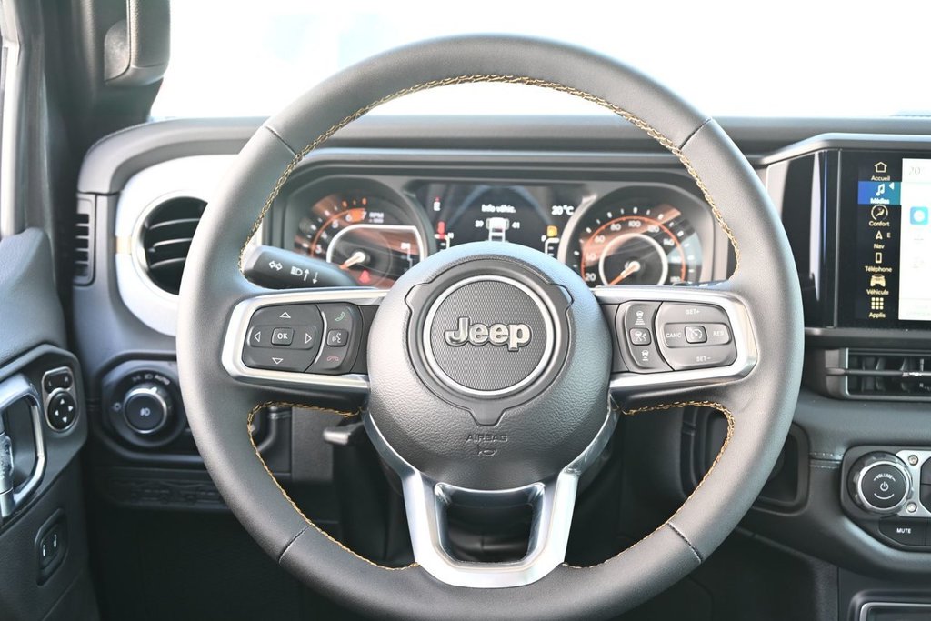 WRANGLER 4-Door SAHARA 2024 à St-Jean-Sur-Richelieu, Québec - 12 - w1024h768px