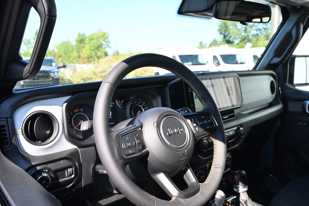 WRANGLER 4-Door WILLYS 2024 à Sherbrooke, Québec - 9 - w1024h768px