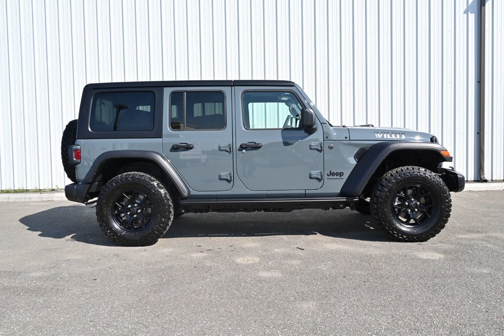 WRANGLER 4-Door WILLYS 2024 à Sherbrooke, Québec - 4 - w1024h768px