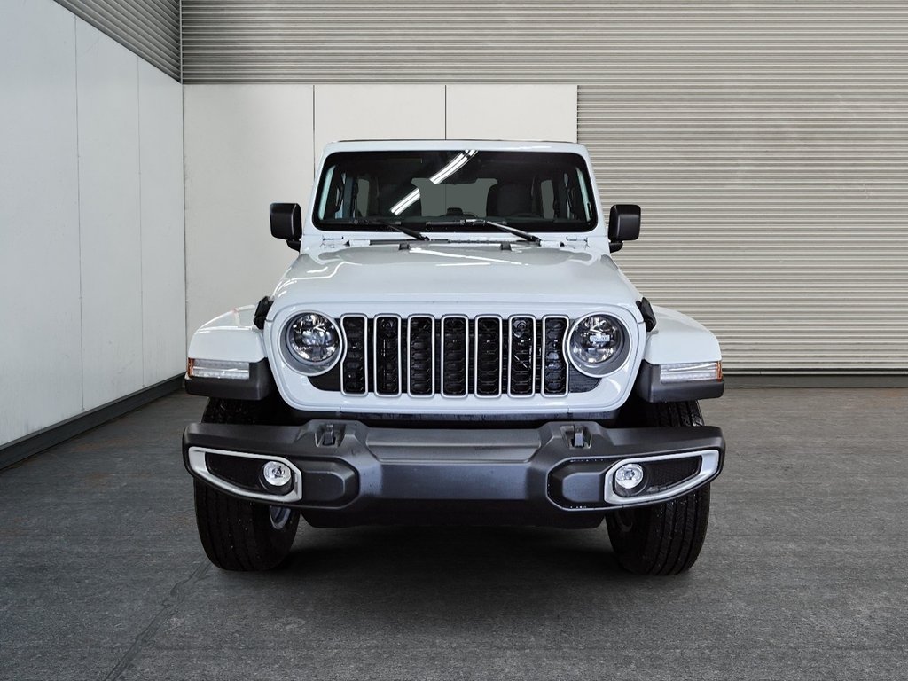 2025 Jeep WRANGLER 4-Door SAHARA in Sherbrooke, Quebec - 2 - w1024h768px