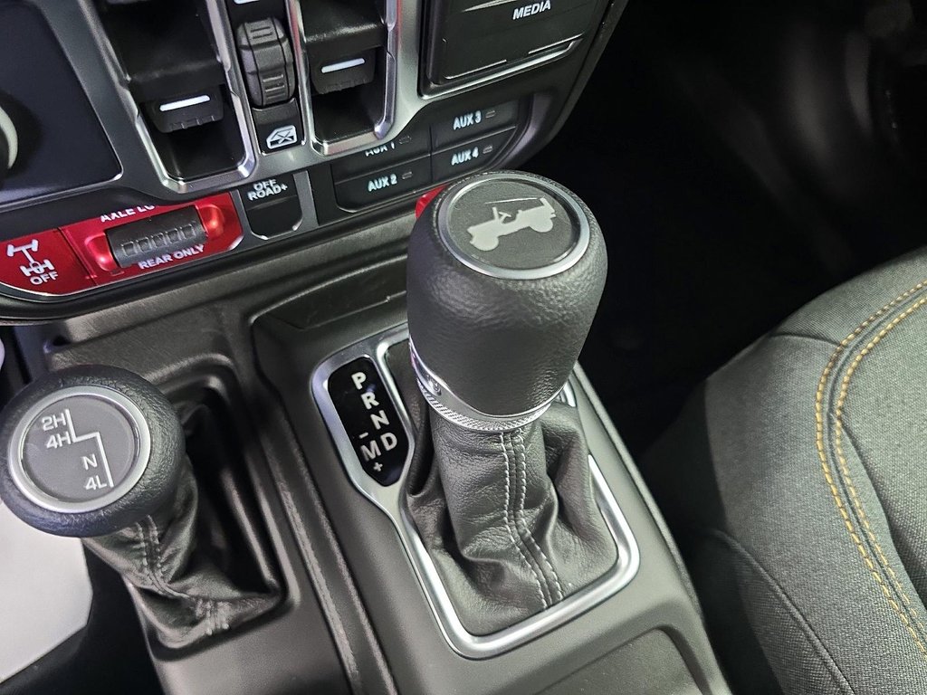 2025 Jeep WRANGLER 4-Door WILLYS in Sherbrooke, Quebec - 14 - w1024h768px