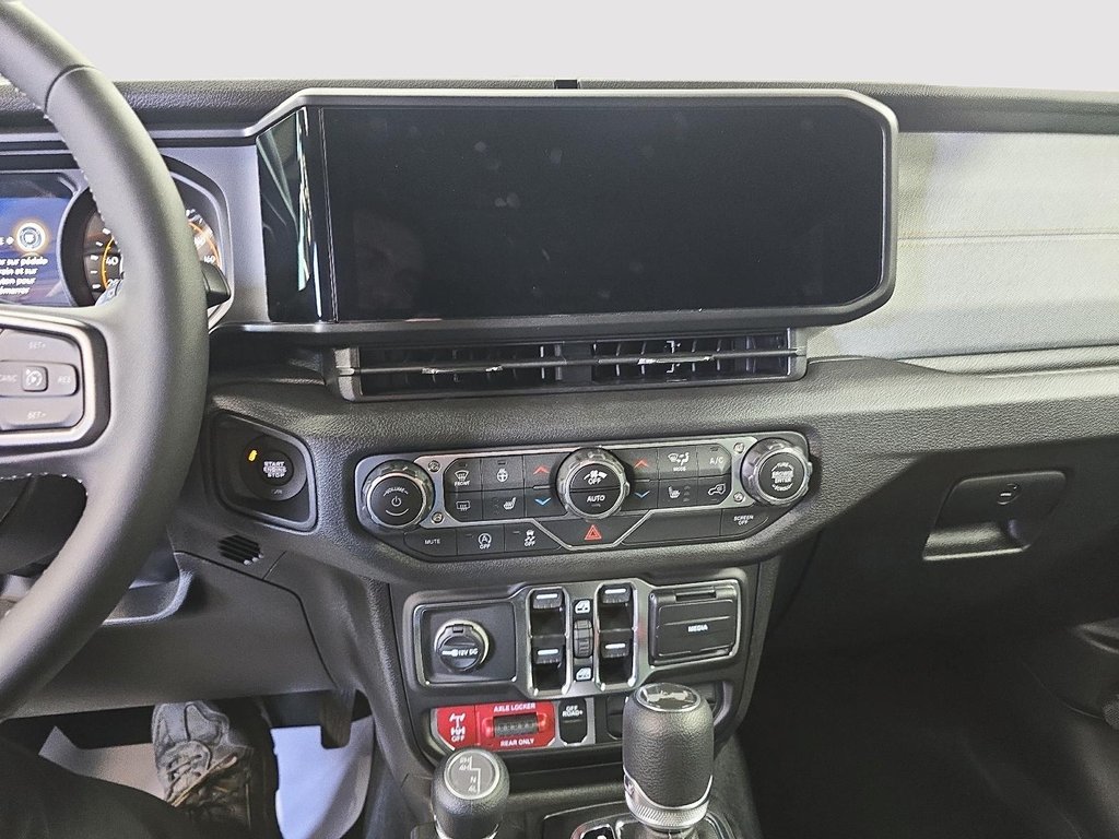 2025 Jeep WRANGLER 4-Door WILLYS in Sherbrooke, Quebec - 16 - w1024h768px
